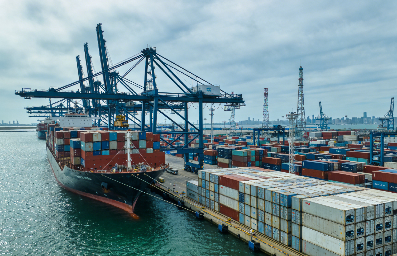 内贸集装箱海运：：：企业降本增效的明智之选