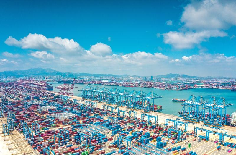 青岛港最新运营数据宣布：：：集装箱营业与海铁联运双引擎驱动增添