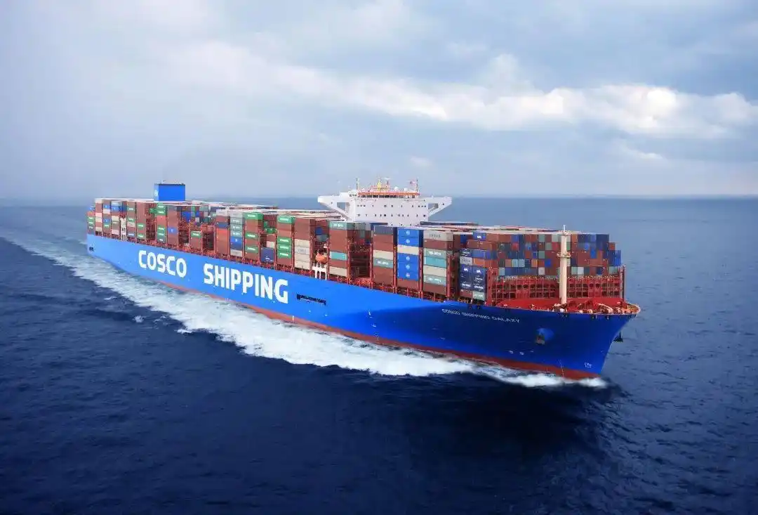 筑牢海内大循环的海上动脉：：：中远？？爻中皇的诿臣跋浜Ｔ耸盗